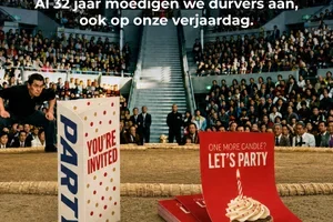 Vier het met ons! Flyers, folders en visitekaartjes tot -40%!