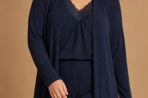 NIEUW | De charme van donkerblauw plissé 💙