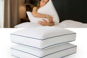 💤 1+1 Gratis Hotel Boxkussen -71% KORTING / Vliegen- En Muggenverdelger 1+1 Gratis / Lenor Wasmiddel / Vershoud Mealprep Bakjes / Tuinverlichting Clip