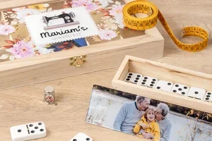 Vier de grootouders met een speciaal cadeau 💐