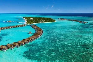 Pullman Maldives All-Inclusive Overwater Villas w. Unlimited Free-Flow Drinks