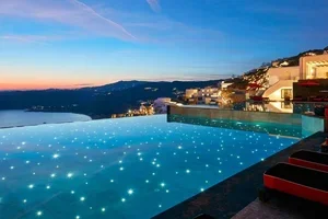 Contemporary Mykonos Haven w. Daily Breakfast, Nightly Cocktails & Airport Transfers