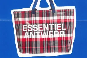 This weekend only: gift with purchase