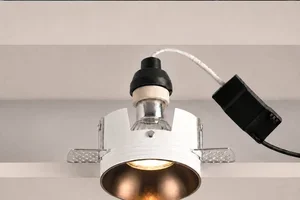 Het geheim achter een strak plafond!