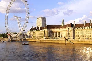 Gooi je plannen om en vlieg deze week nog vanaf €48 ✈️