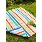 Quilted picnic blanket with stripes - 170x130 cm